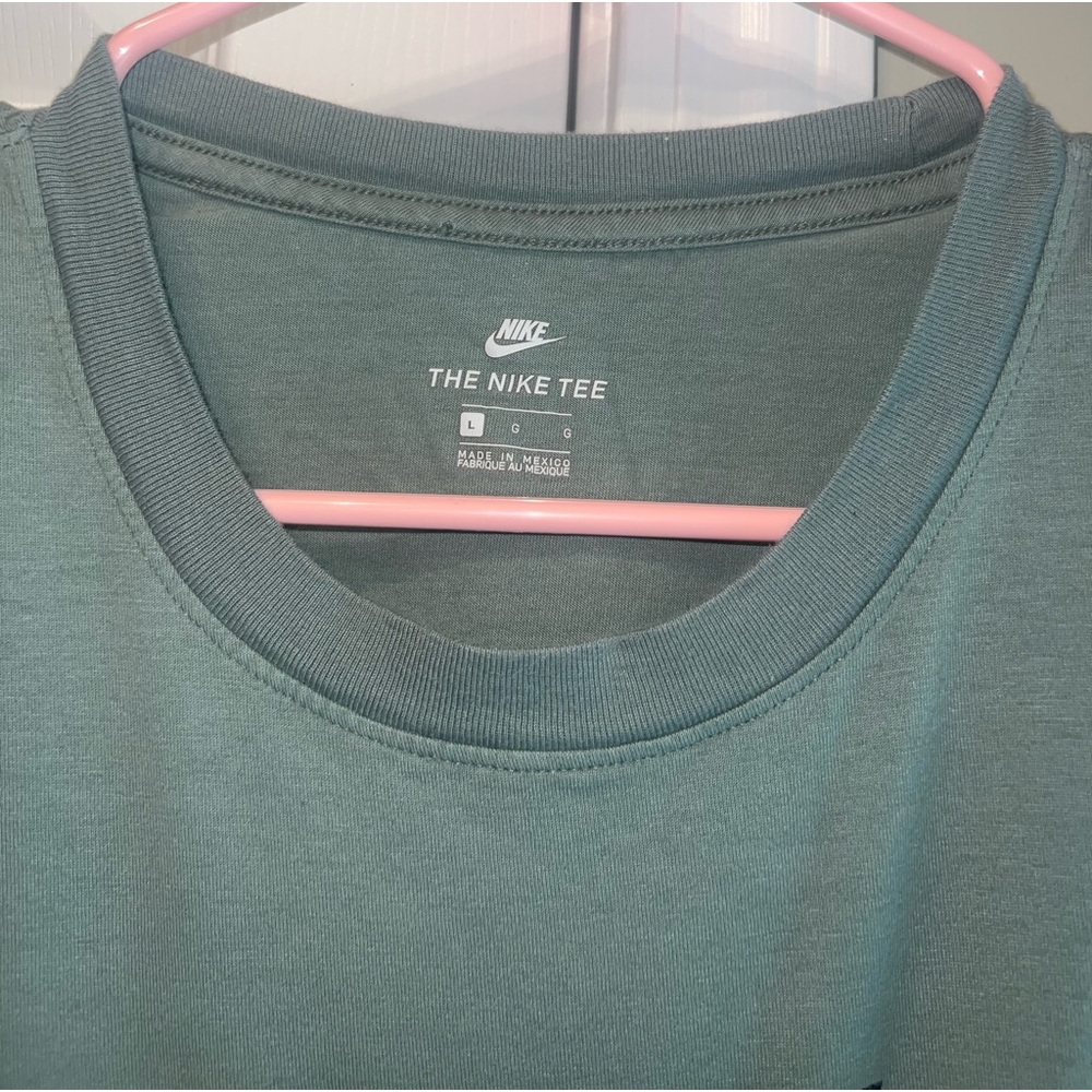 Womens Nike Las Vegas Tshirt size L - Picture 2 of 5